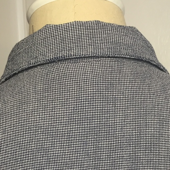 C.J. Banks Houndstooth Short Sleeve Button Up - Picture 5 of 6